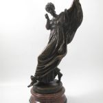 642 1394 Skulptur